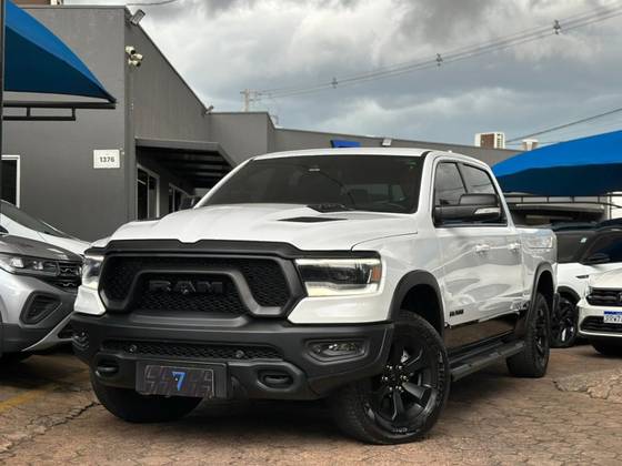 RAM 1500 5.7 V8 GASOLINA REBEL CD 4X4 AUTOMÁTICO